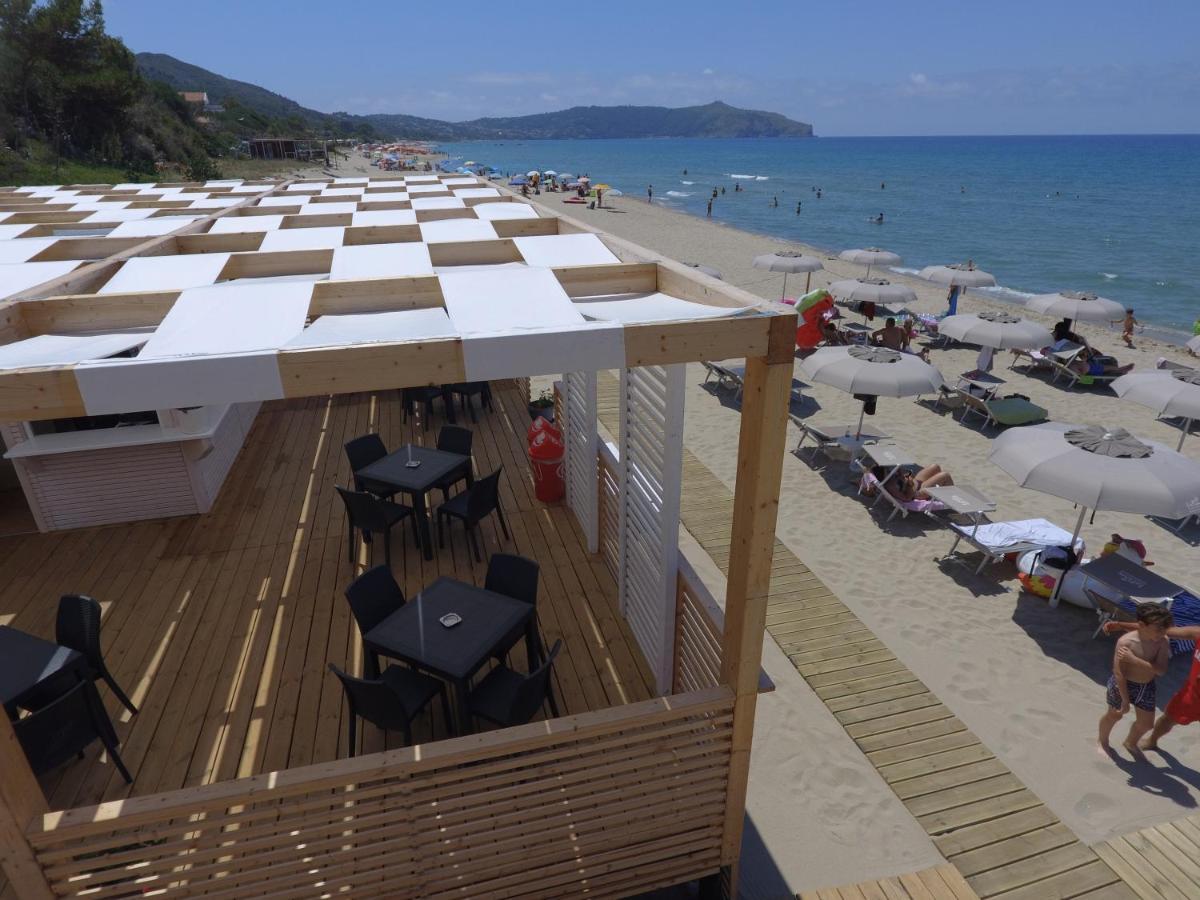 Residence Le Palme - Appartamenti Sul Mare - Spiaggia Tra Palinuro E Caprioli Pisciotta Eksteriør billede