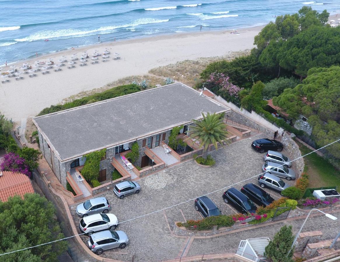 Residence Le Palme - Appartamenti Sul Mare - Spiaggia Tra Palinuro E Caprioli Pisciotta Eksteriør billede