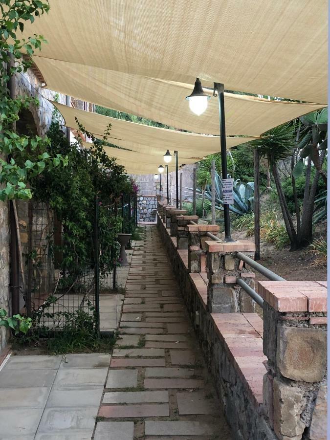 Residence Le Palme - Appartamenti Sul Mare - Spiaggia Tra Palinuro E Caprioli Pisciotta Eksteriør billede